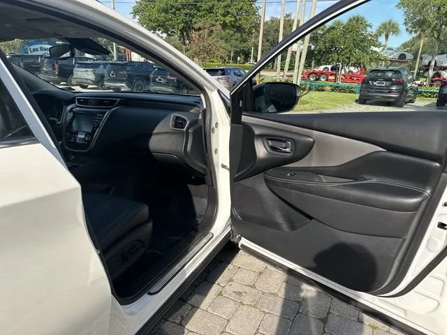 2022 Nissan Murano SV photo 23