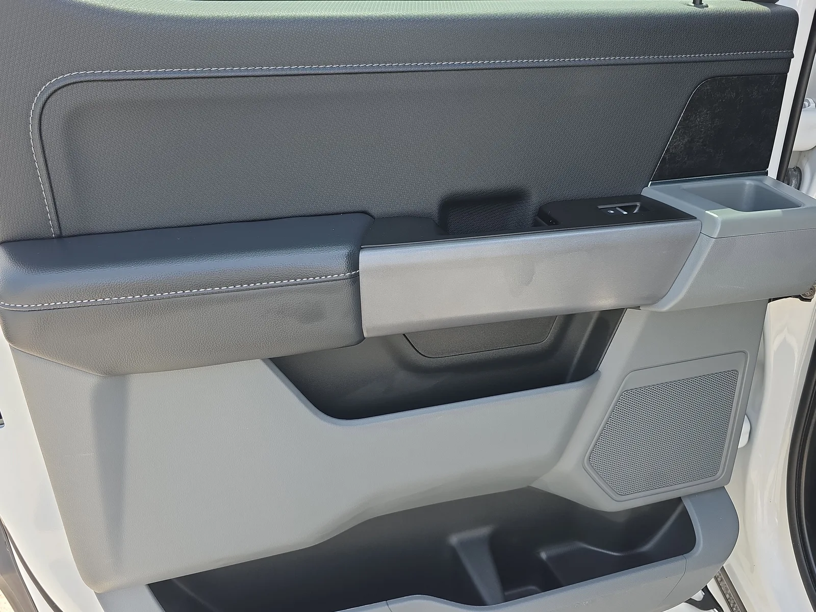 2021 Ford F-150 XL photo 13