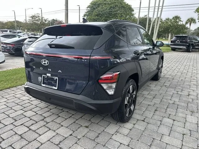 2025 Hyundai Kona SEL photo 36