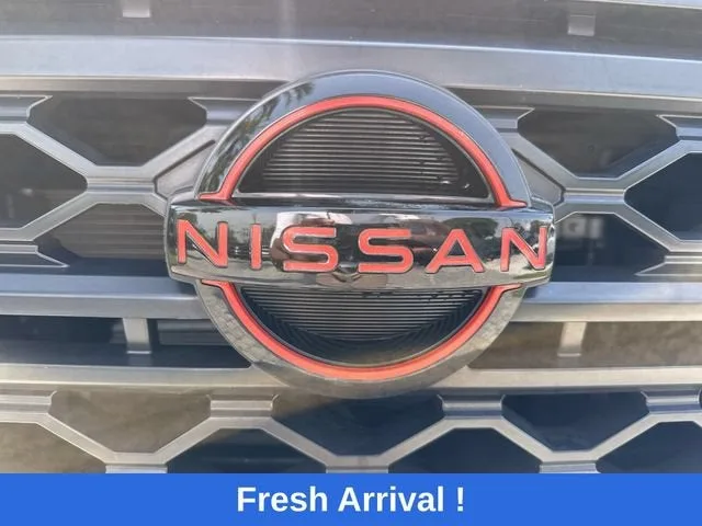2023 Nissan Frontier PRO-X photo 10