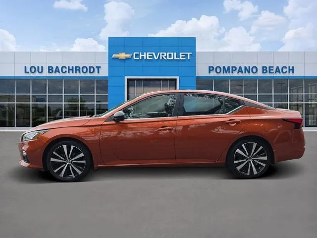 2022 Nissan Altima 2.5 SR photo 4