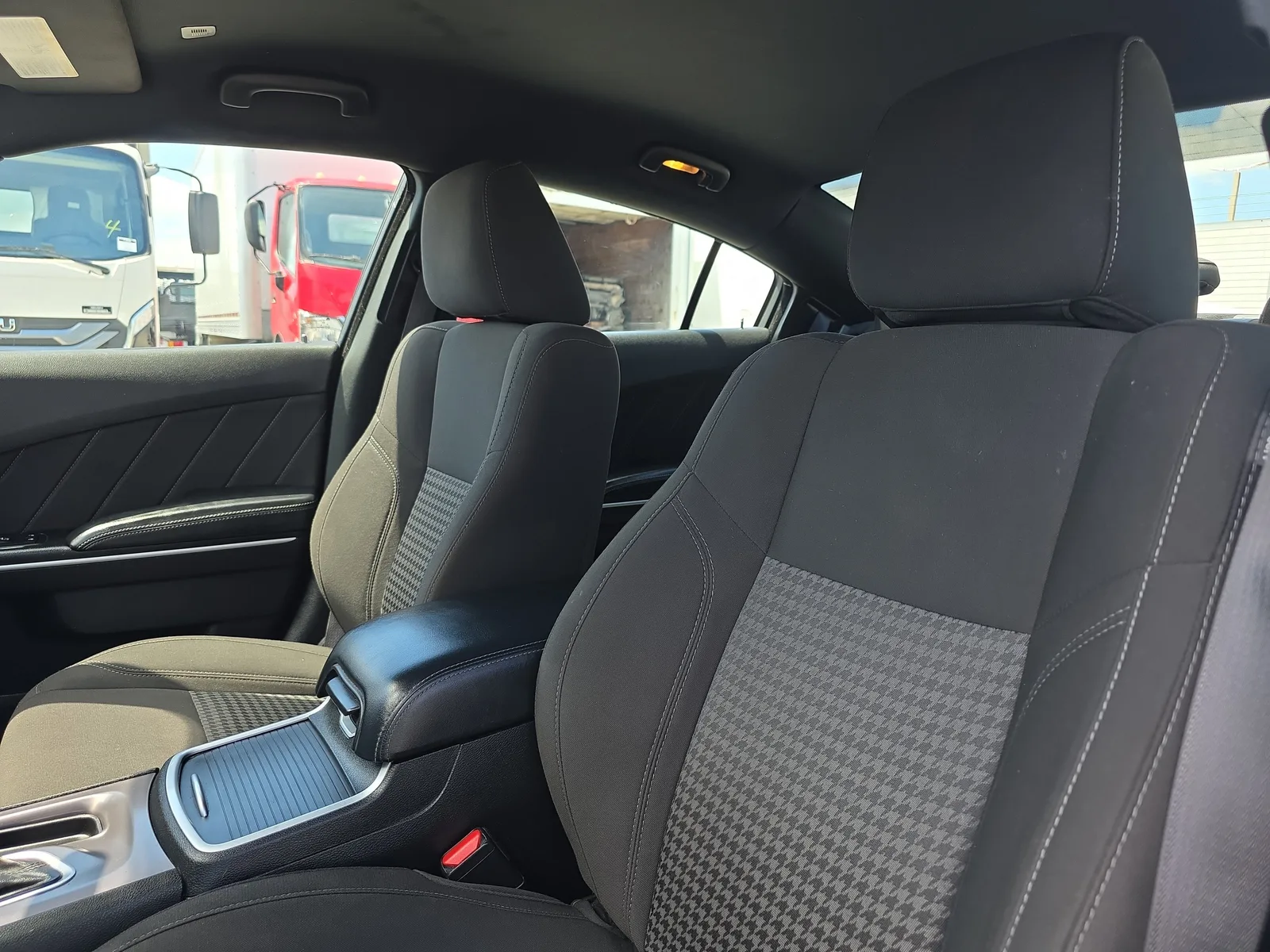 2023 Dodge Charger SXT photo 24
