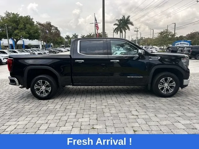 2026 GMC Sierra 1500 SLT photo 14