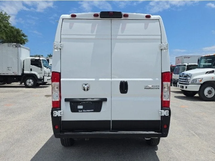 2025 RAM ProMaster Cargo Van Tradesman photo 6