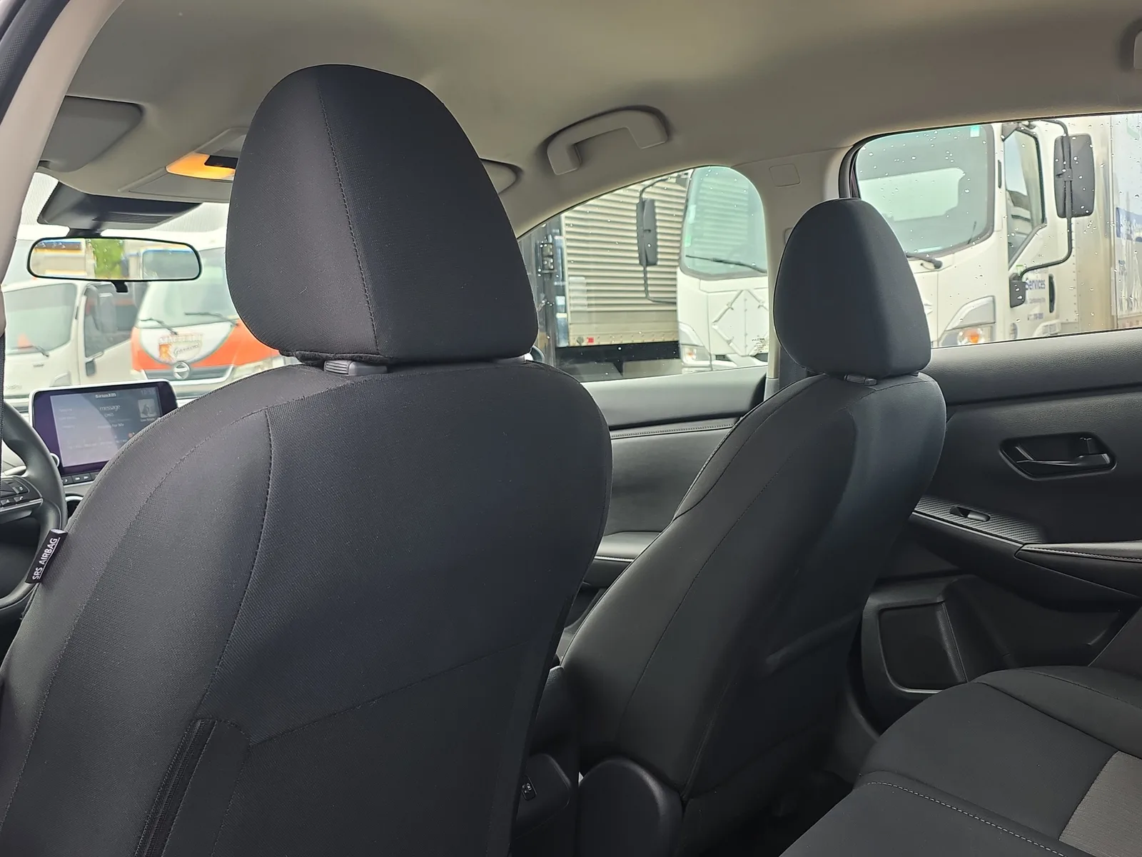2025 Nissan Sentra SV photo 14