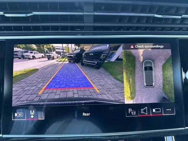2025 Audi Q7 Prestige photo 24