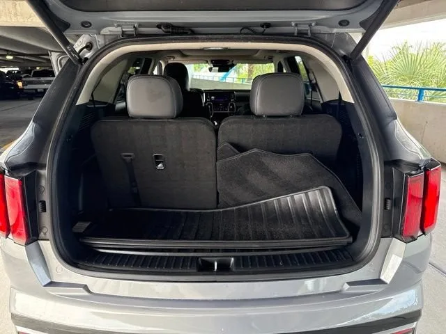 2023 Kia Sorento SX photo 5