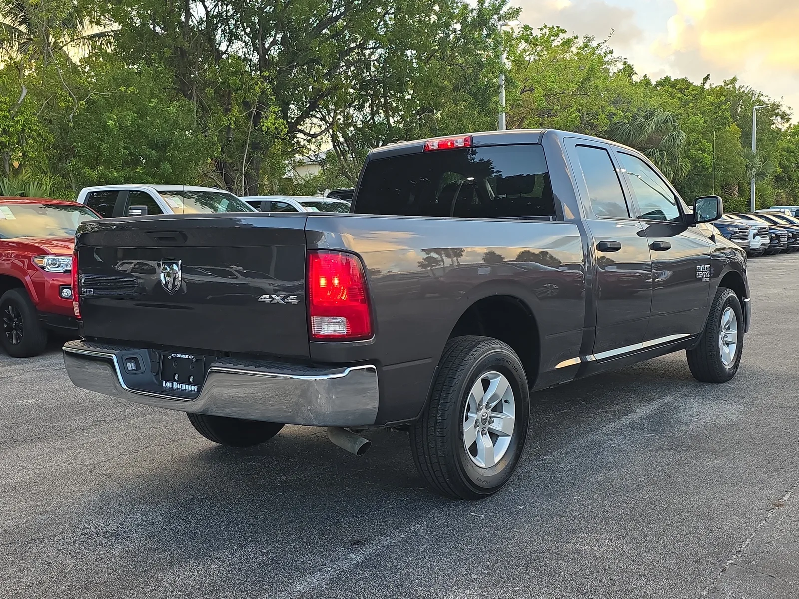 2024 RAM 1500 Classic SLT photo 7