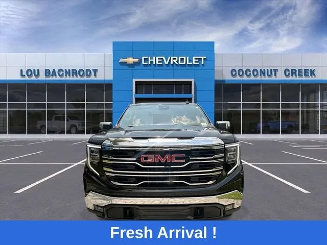 2026 GMC Sierra 1500 SLT photo 3