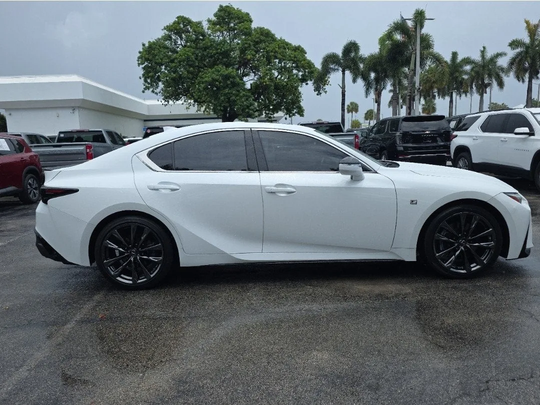 2023 Lexus IS IS 350 F SPORT photo 8