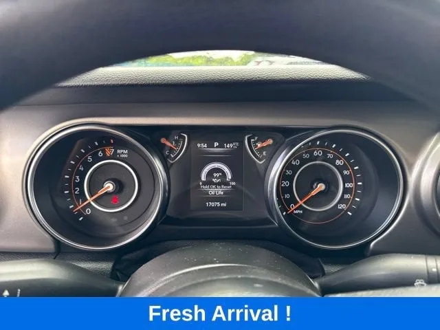 2021 Jeep Gladiator Willys Sport photo 4