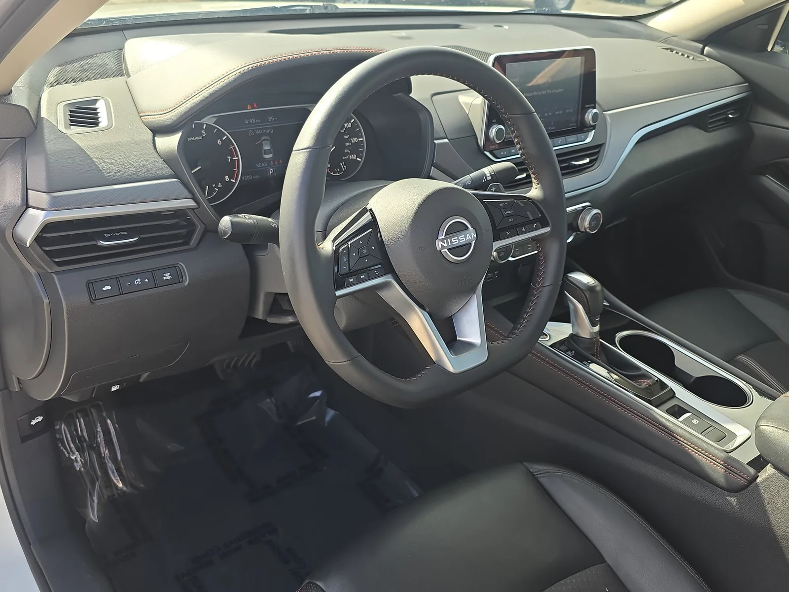 2025 Nissan Altima SR photo 27