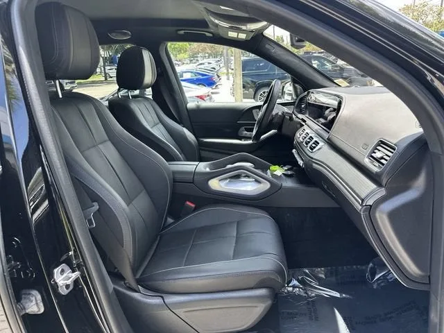 2023 Mercedes-Benz GLS GLS 580 photo 29