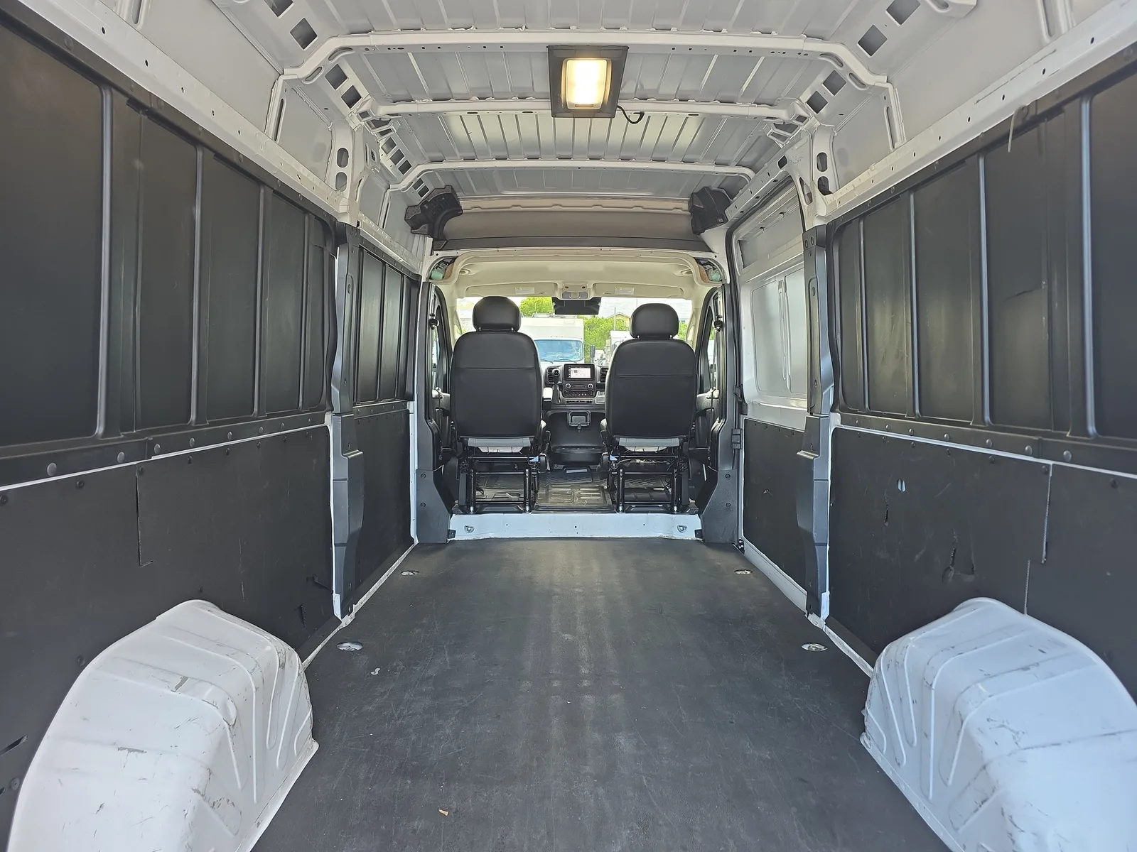 2025 RAM ProMaster Cargo Van Tradesman photo 12