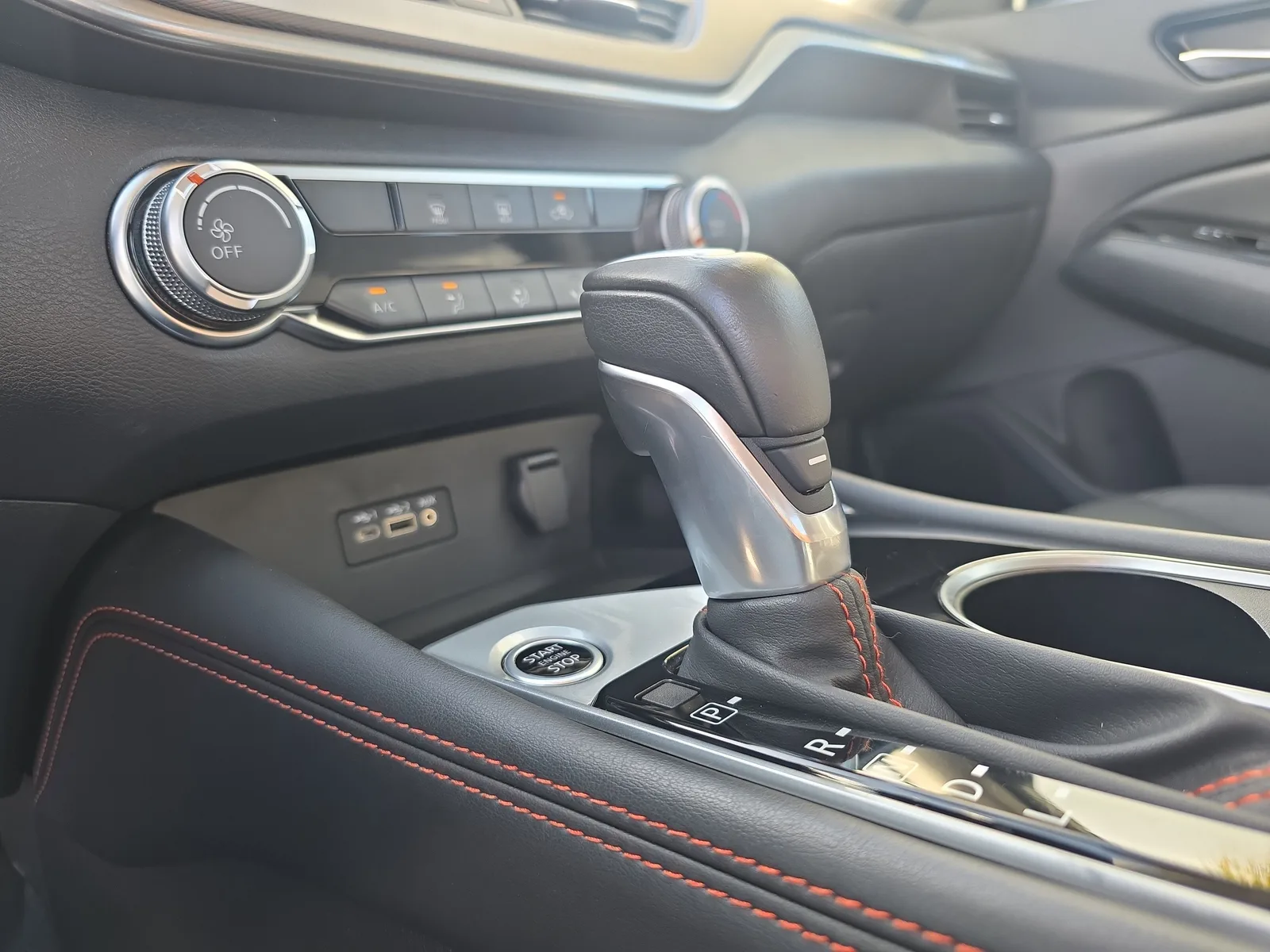 2025 Nissan Altima SR photo 37
