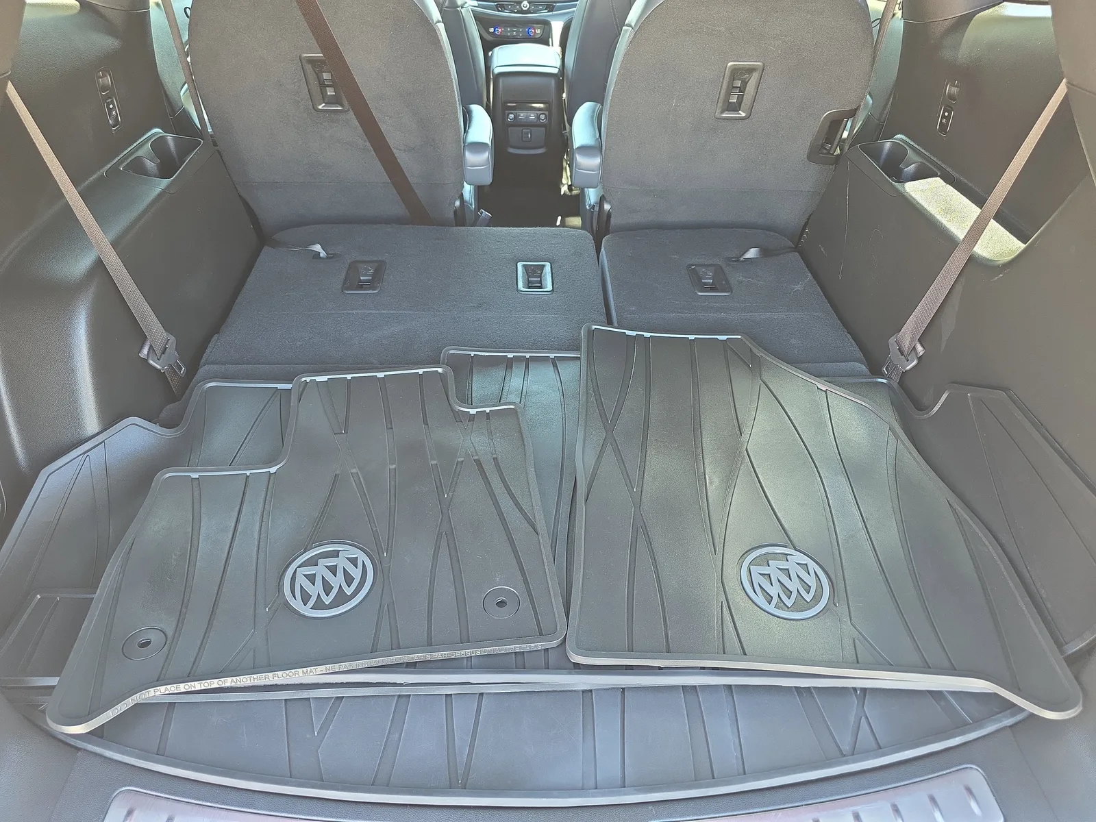 2024 Buick Enclave Essence photo 8