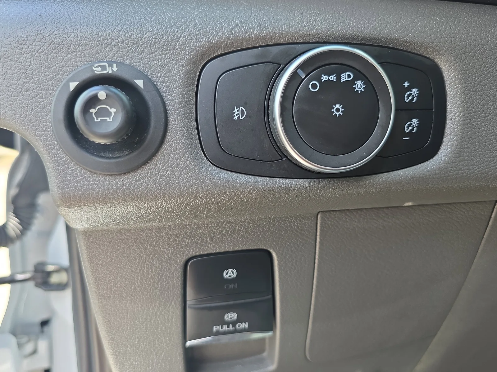 2024 Ford Transit Passenger Wagon XL photo 25