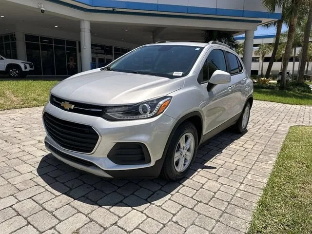 2022 Chevrolet Trax LT photo 21