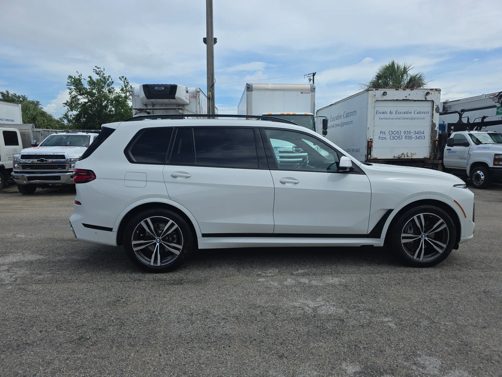 2023 BMW X7 xDrive40i photo 8