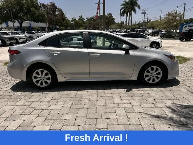 2024 Toyota Corolla LE photo 14