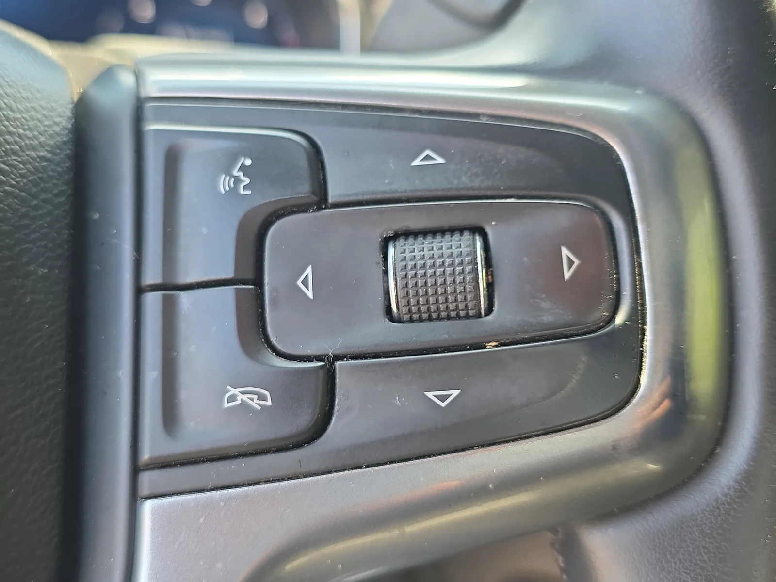 2025 Chevrolet Silverado 2500 HD LT photo 31