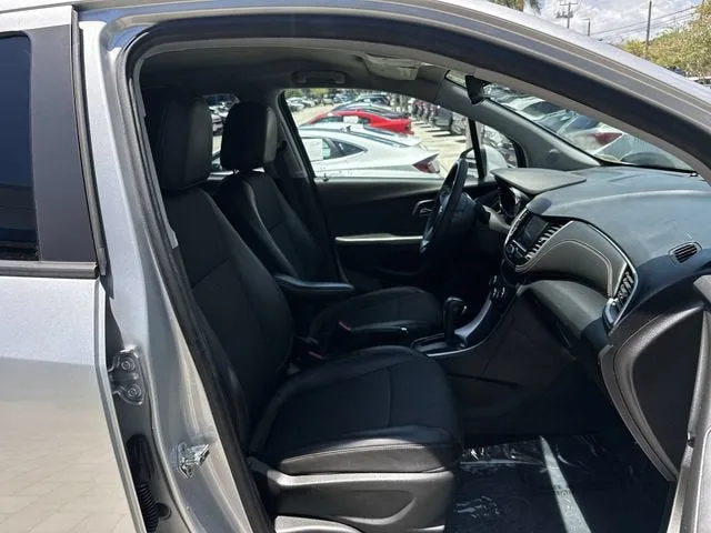 2022 Chevrolet Trax LT photo 29
