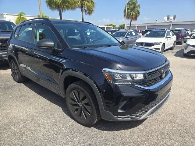 2023 Volkswagen Taos S photo 4