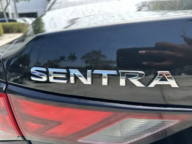 2024 Nissan Sentra SV photo 12