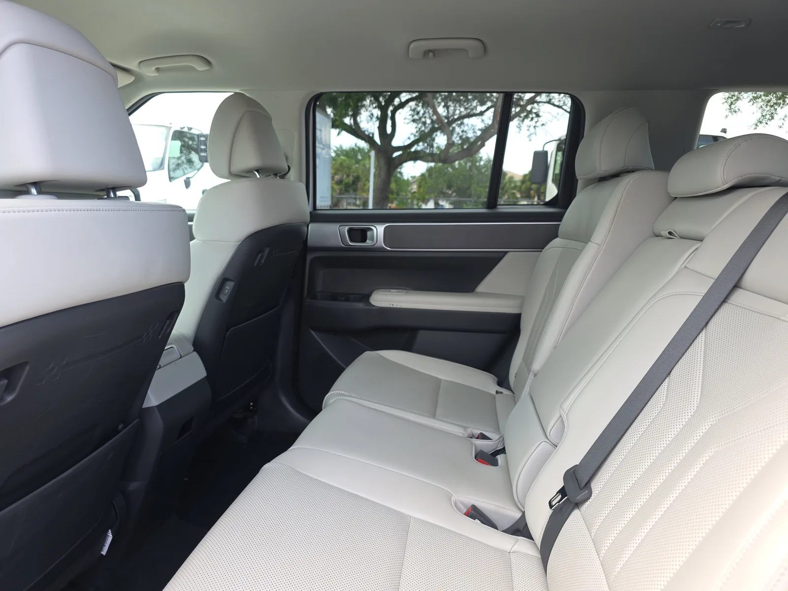 2024 Hyundai Santa Fe SEL photo 15