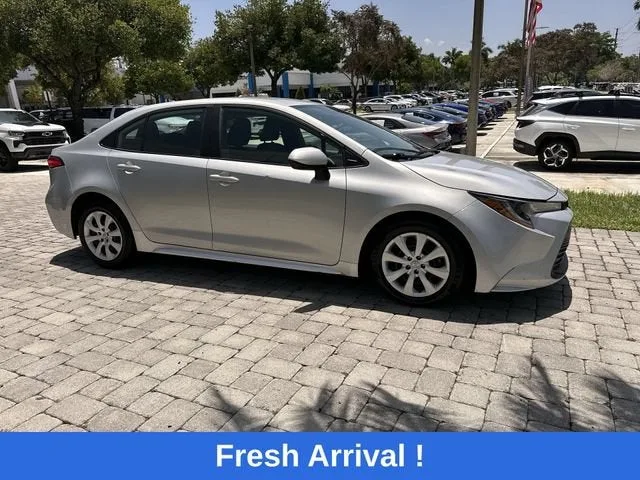 2024 Toyota Corolla LE photo 15