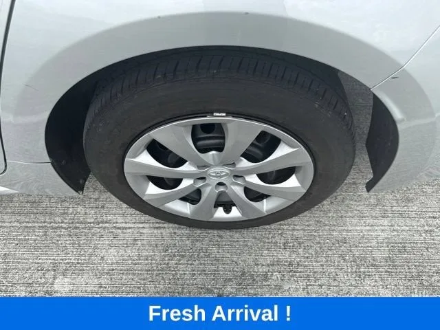 2024 Toyota Corolla LE photo 17