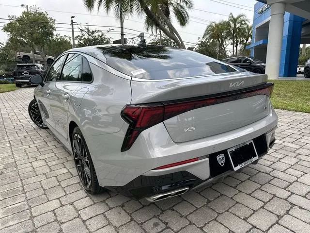 2025 Kia K5 GT photo 12