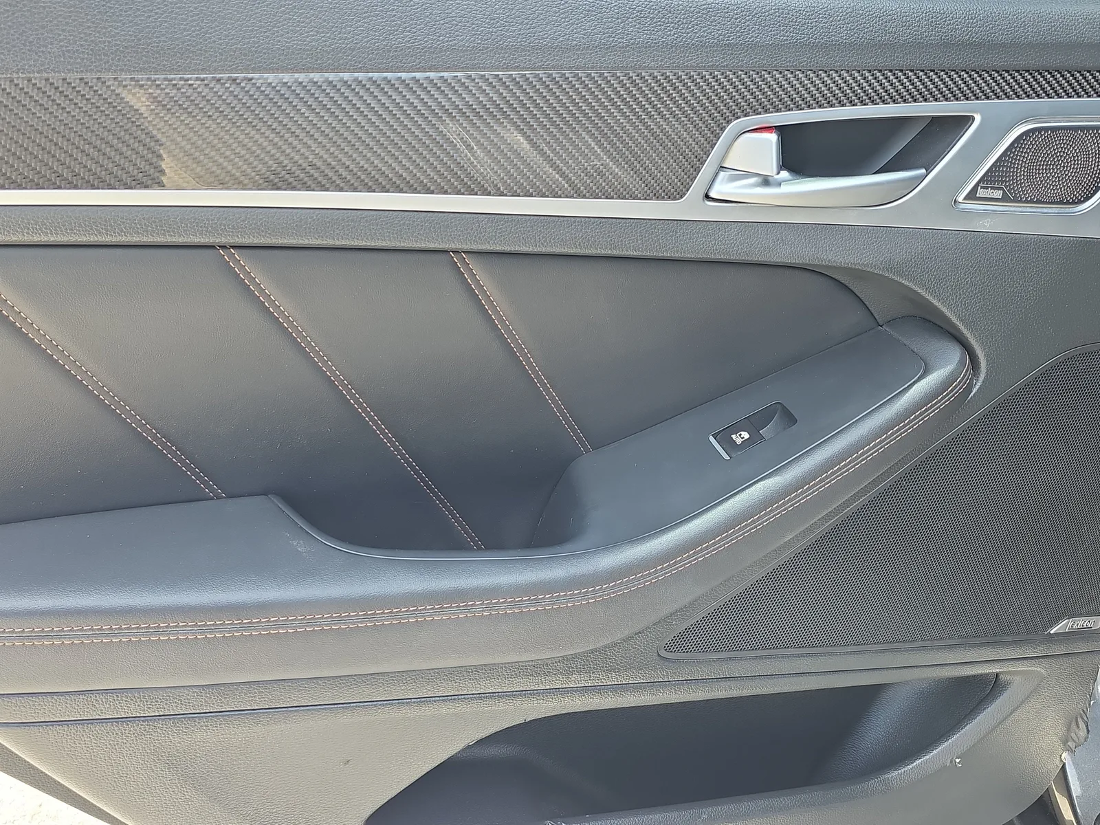 2019 Genesis G80 3.3T Sport photo 14