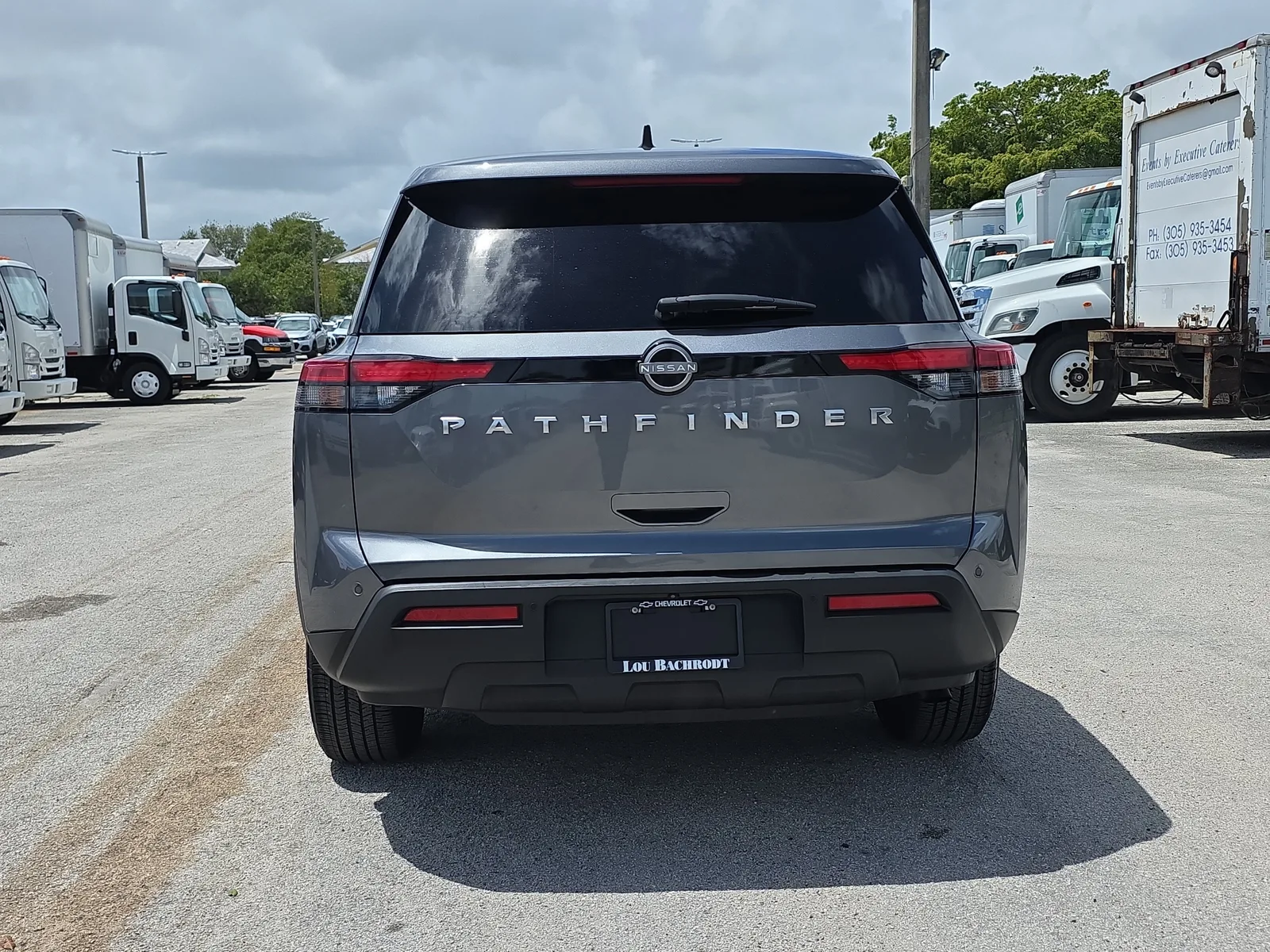 2024 Nissan Pathfinder S photo 6