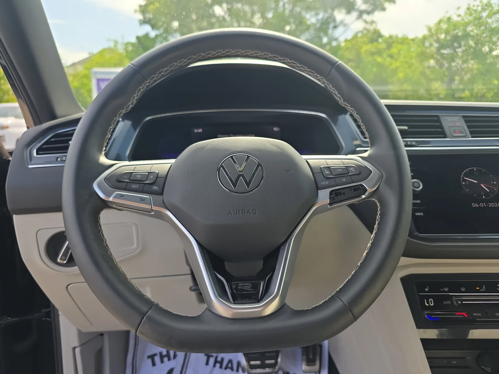 2023 Volkswagen Tiguan SE R-Line Black photo 27