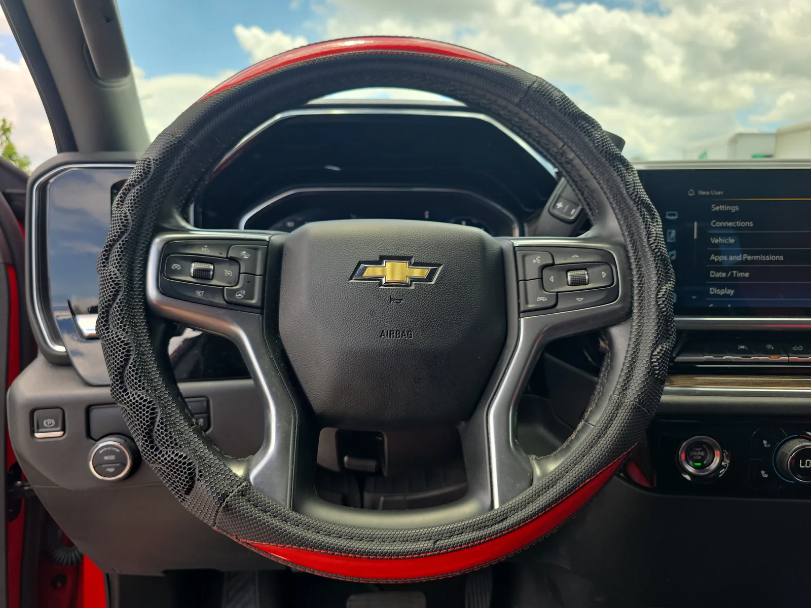2024 Chevrolet Silverado 1500 LT photo 28