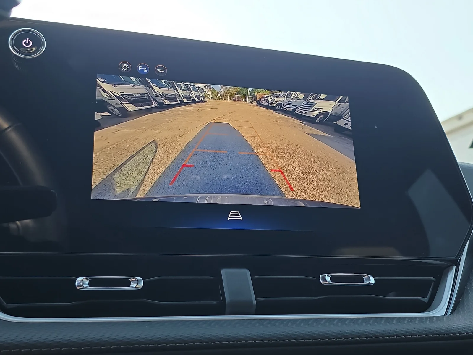 2025 Chevrolet Equinox LT photo 31