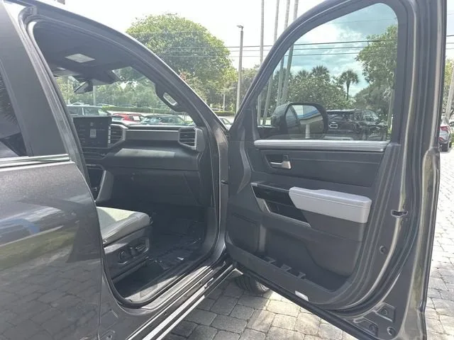 2025 Toyota Tundra 4WD Limited photo 23