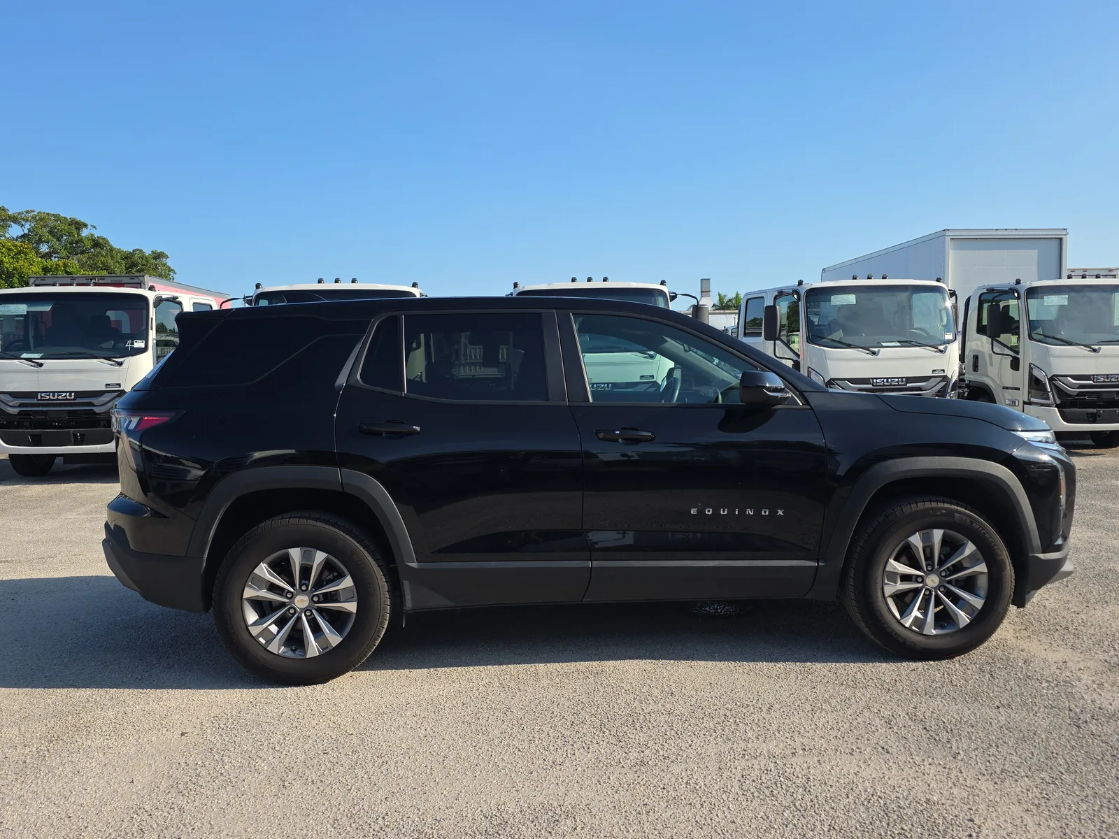 2025 Chevrolet Equinox LT photo 8