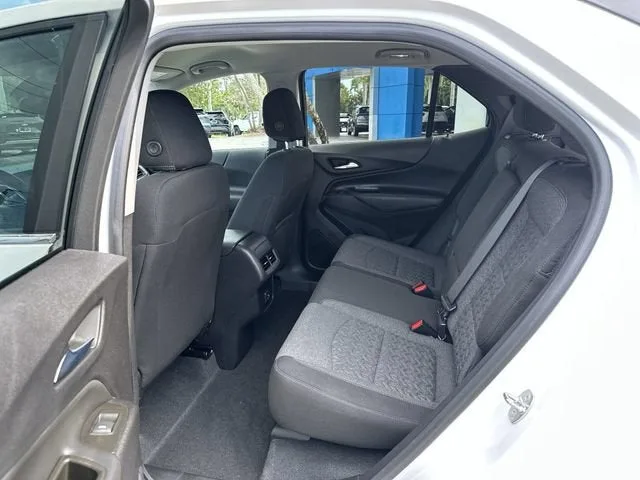 2023 Chevrolet Equinox LT photo 27