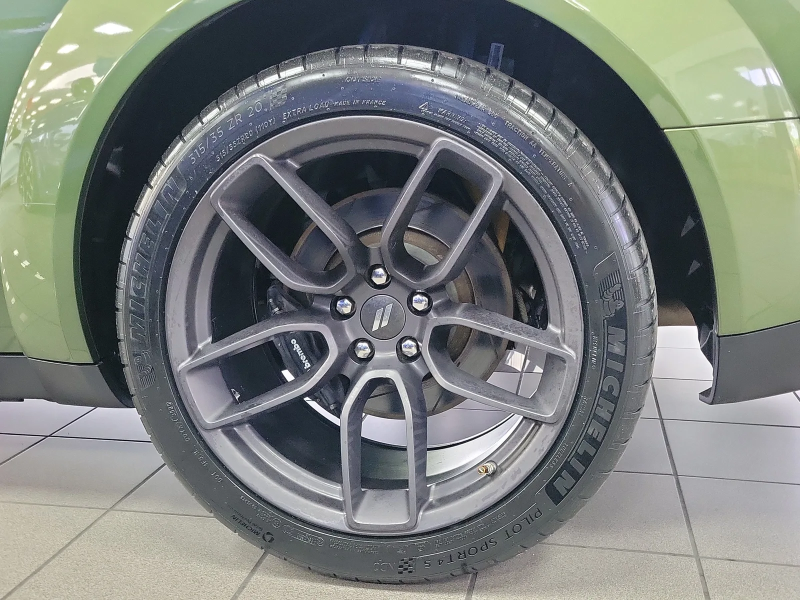 2019 Dodge Challenger R/T Scat Pack Widebody photo 7