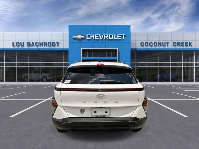 2025 Hyundai Kona SEL photo 7