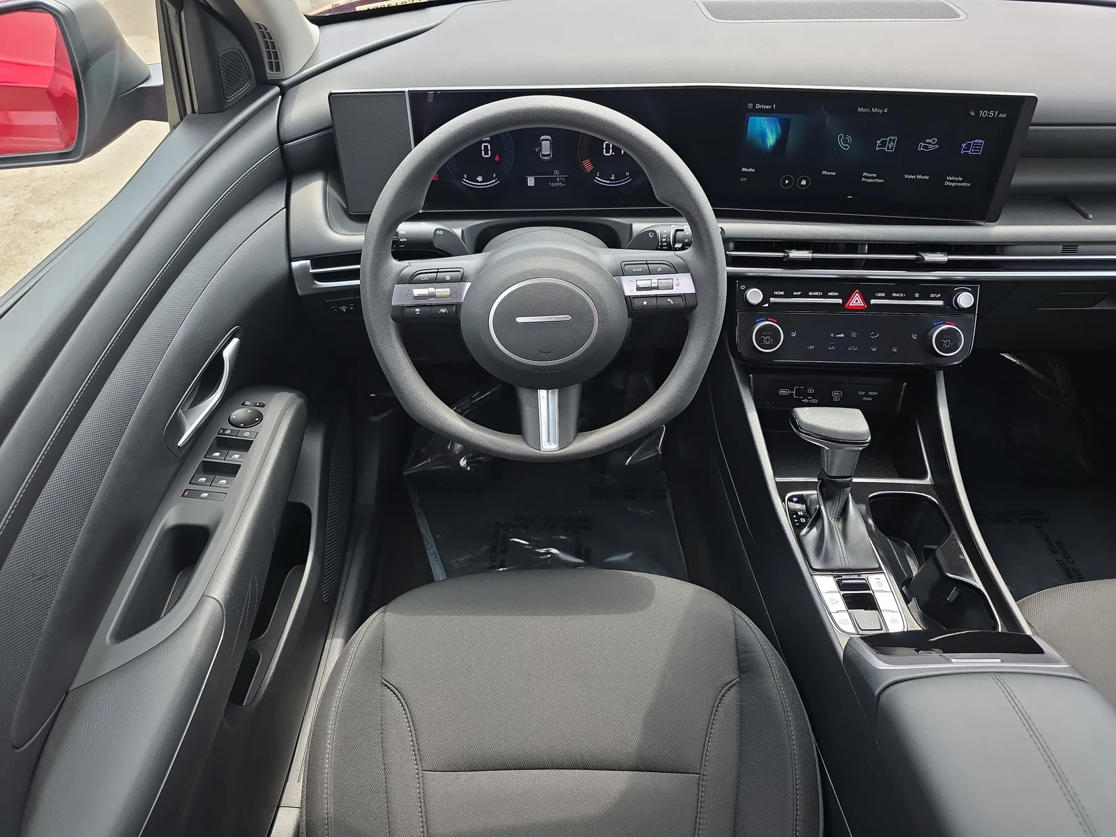 2026 Hyundai Tucson SEL photo 16