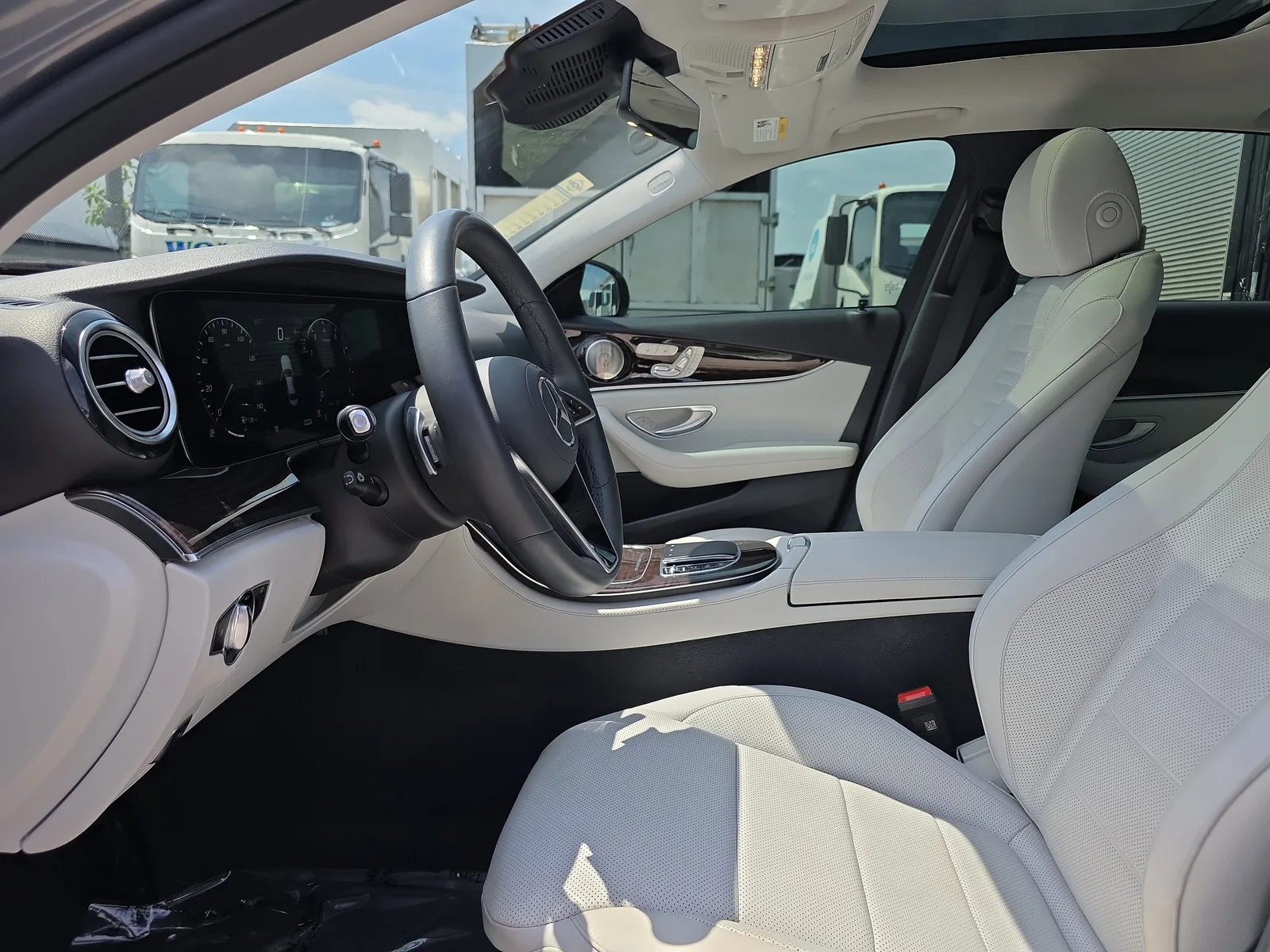 2023 Mercedes-Benz E-Class E 450 photo 25