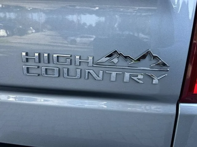 2024 Chevrolet Silverado 1500 High Country photo 38