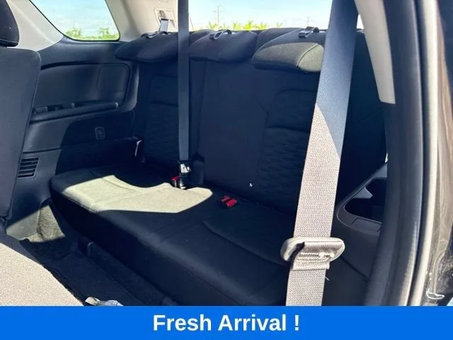 2025 Nissan Pathfinder SV photo 4