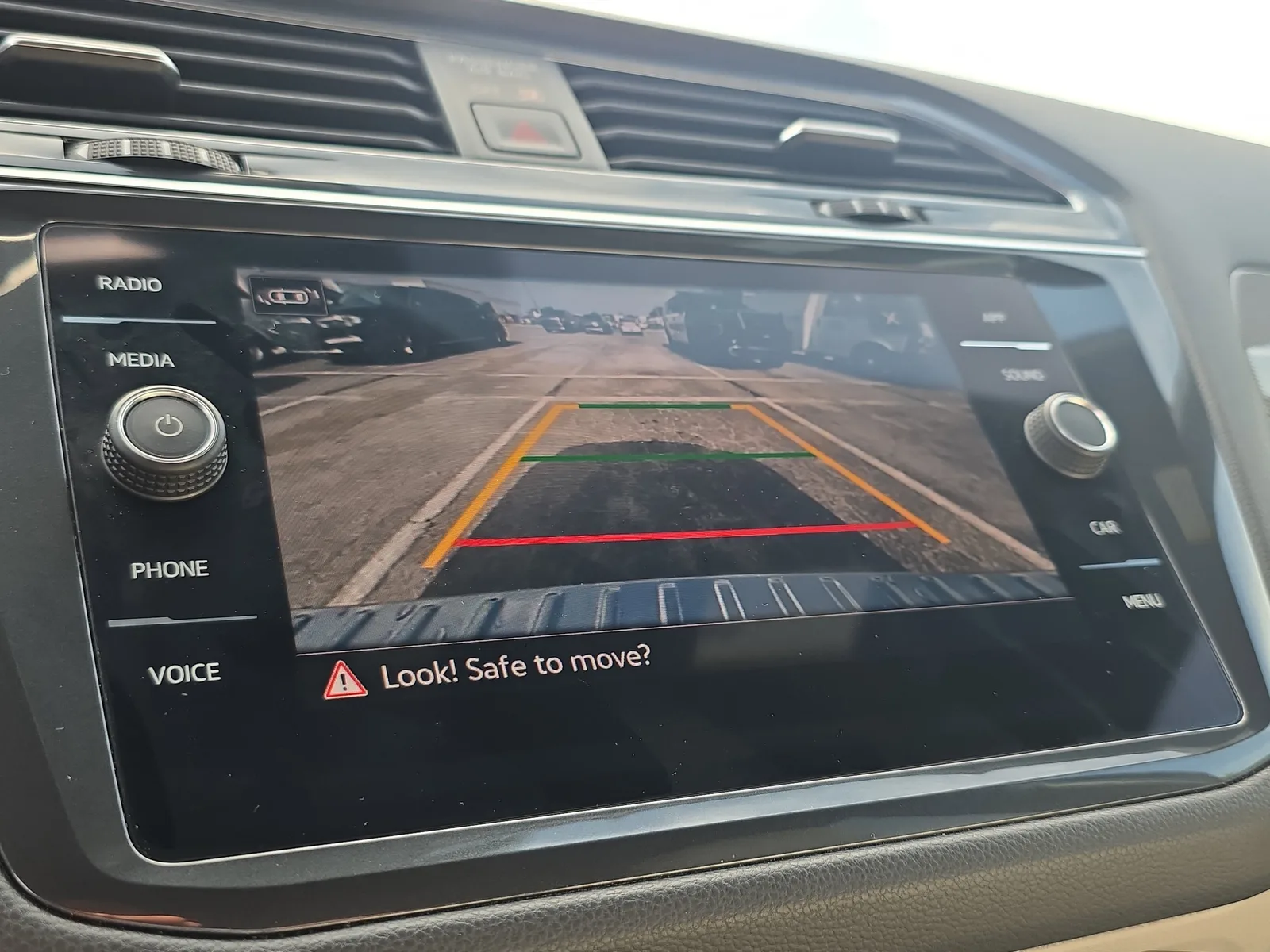 2023 Volkswagen Tiguan SE R-Line Black photo 31