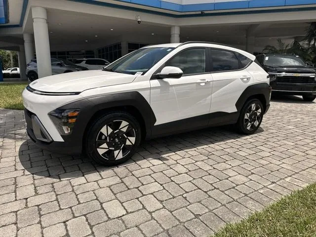 2025 Hyundai Kona SEL photo 31
