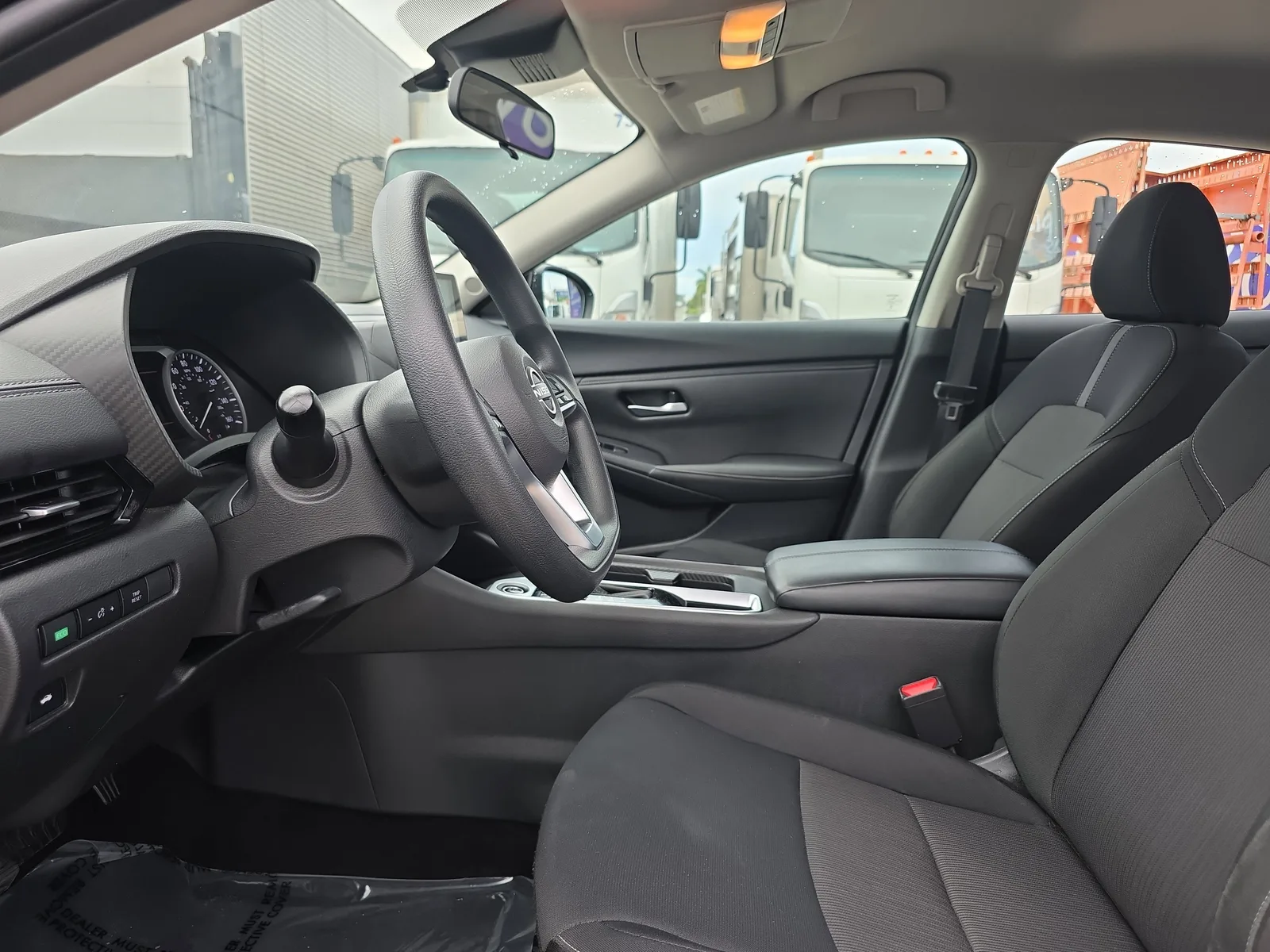 2025 Nissan Sentra SV photo 23
