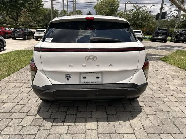 2025 Hyundai Kona SEL photo 37